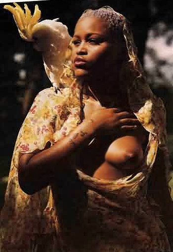 Rapper Eve Tits
